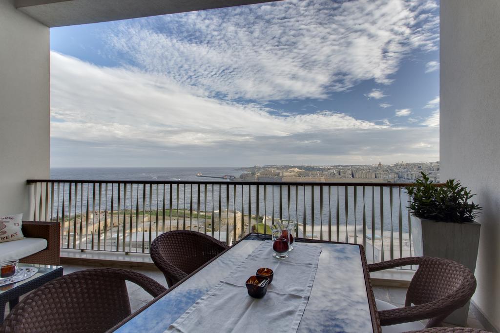סליאמה Marvellous Apartment In Tigne Point מראה חיצוני תמונה